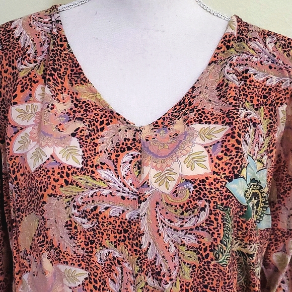 Angie Boho Floral & Cheetah Print Semi Balloon Sleeves Blouson Top XS - Picture 2 of 10